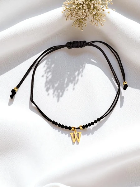 Дамска гривна с буква W Wanderlust