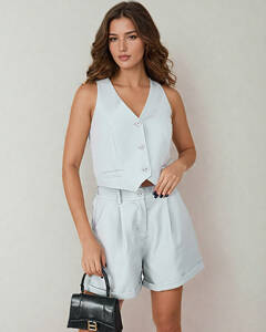 гълъбово сиво