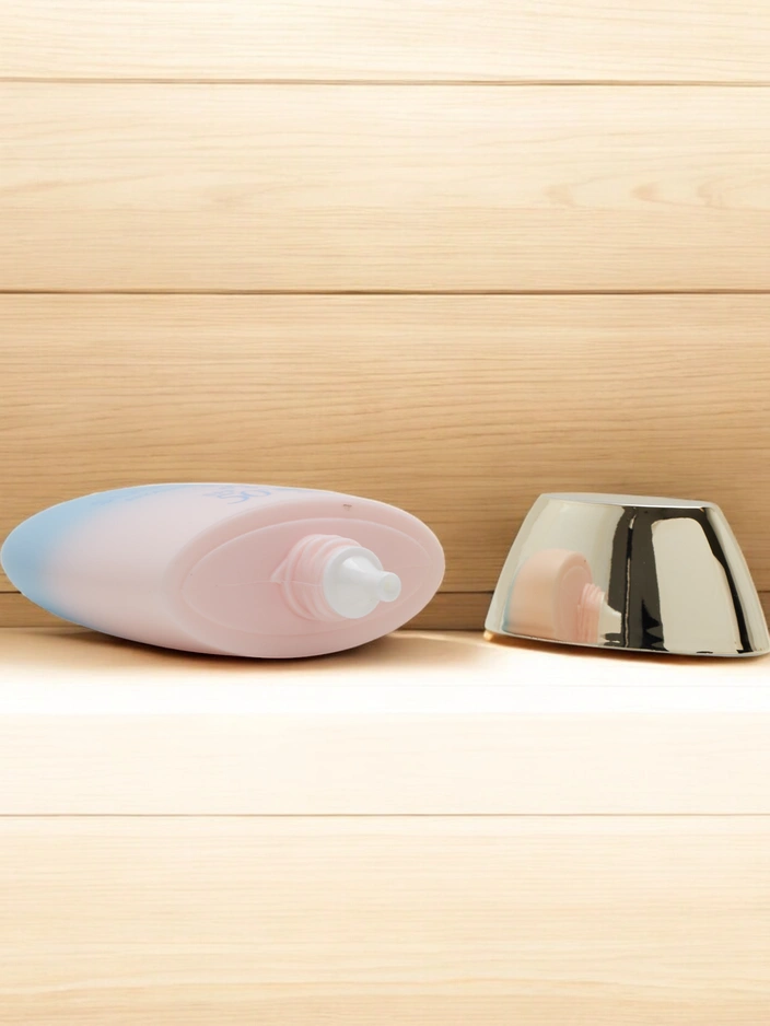 Ushah Слънцезащитен крем с хиалуронова киселина 50 SPF 60g