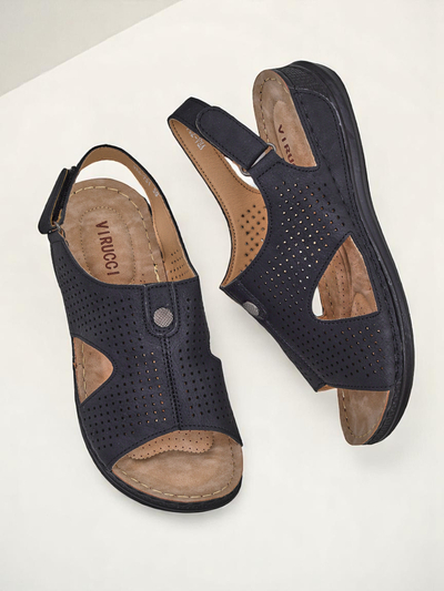 Royalfashion дамски сандали с изрязвания Leminni