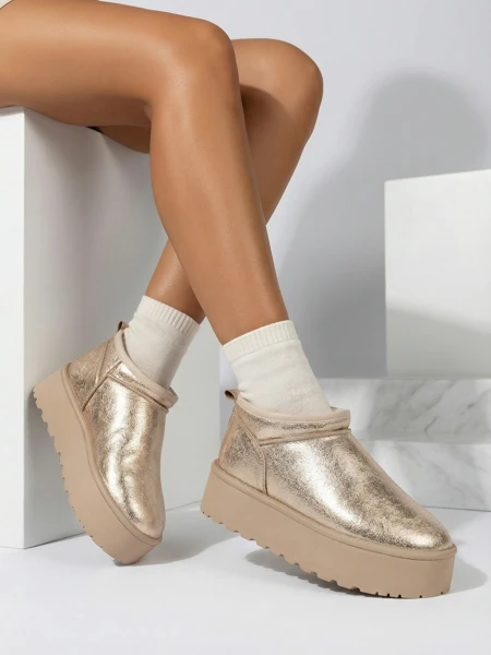 Royalfashion Дамски къси ботуши a'la snow boots Ozozi