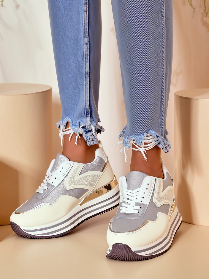 Royalfashion Дамски маратонки с брокат Borovis