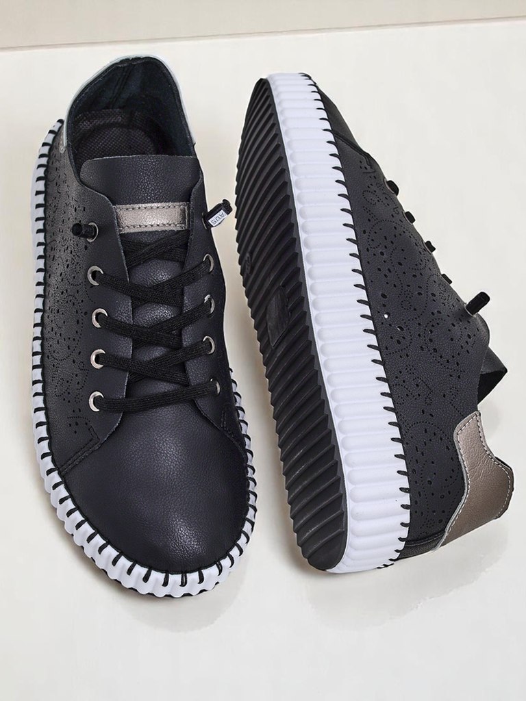 Royalfashion Дамски ажурни сникърси Luna Lace