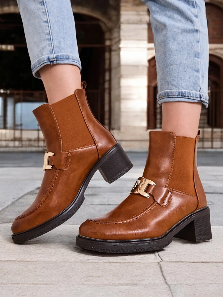 Дамски боти с нисък ток на Royalfashion Ewios