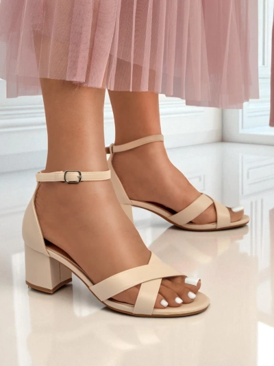 Royalfashion Дамски сандали с нисък дебел ток Eleganza Strap