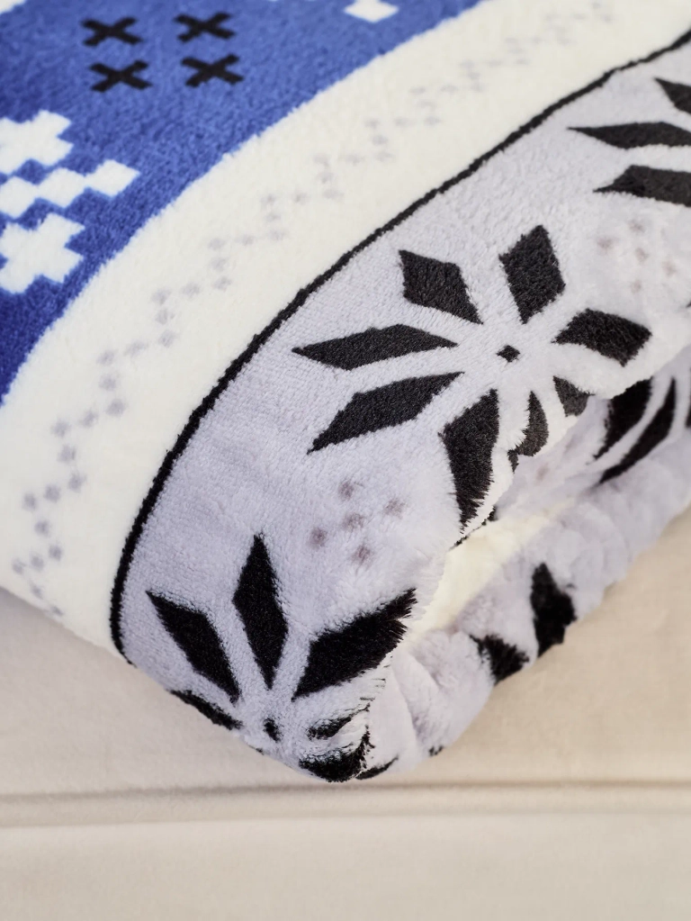 Royalfashion Коледна покривка 200x220