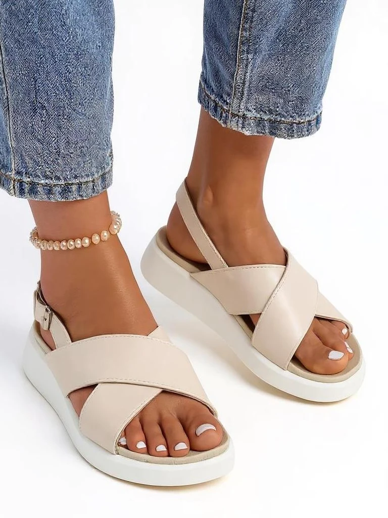 Royalfashion Дамски сандали на дебела подметка Riva Star