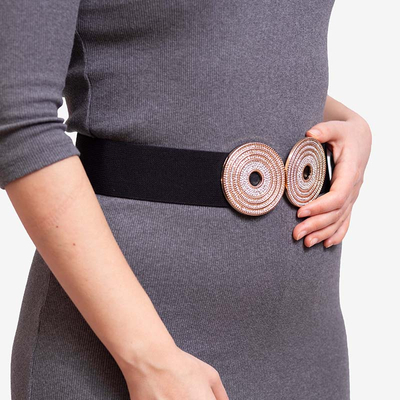 Czarny elastyczny pasek ze złotą klamrą z cyrkonami - Akcesoria