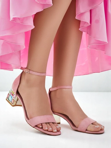 Royalfashion Жени сандали с декоративен ток Ballou