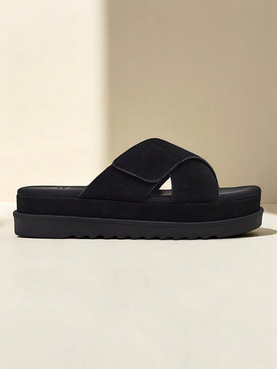 Royalfashion Дамски равни сандали Evre