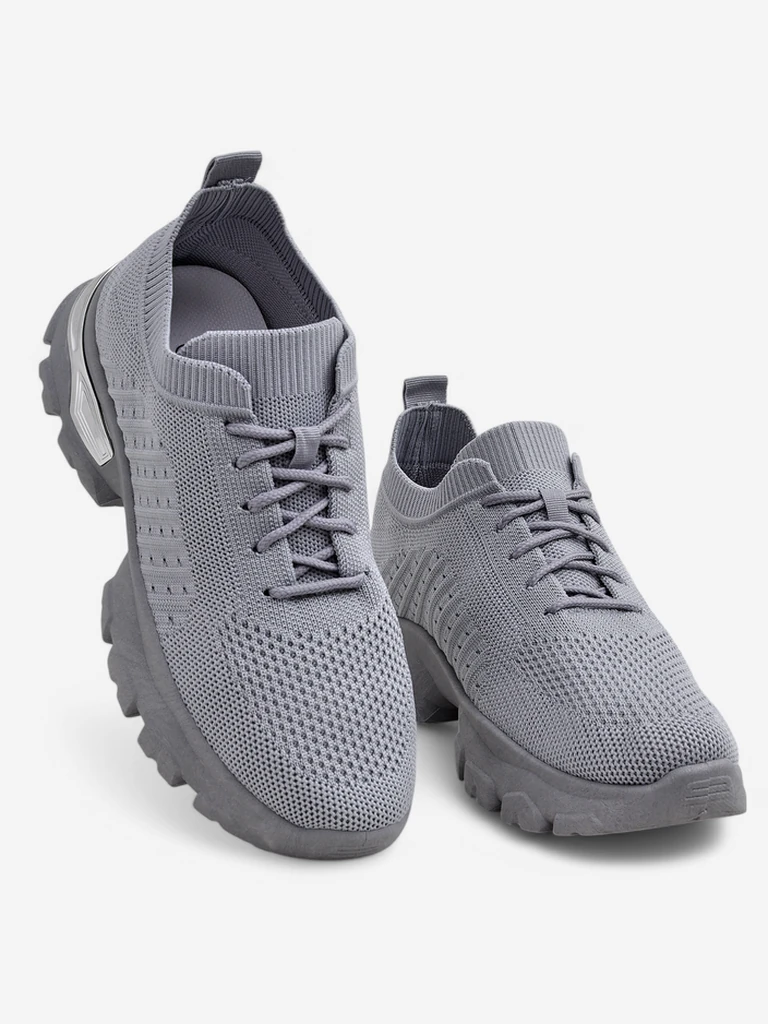 Дамски сникърси Atenea Light сиви текстилни с равна подметка 4,5 см