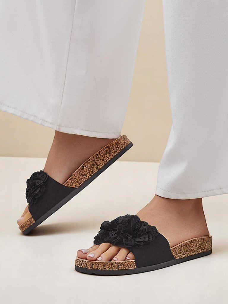 Royalfashion дамски чехли с флорални елементи Occes