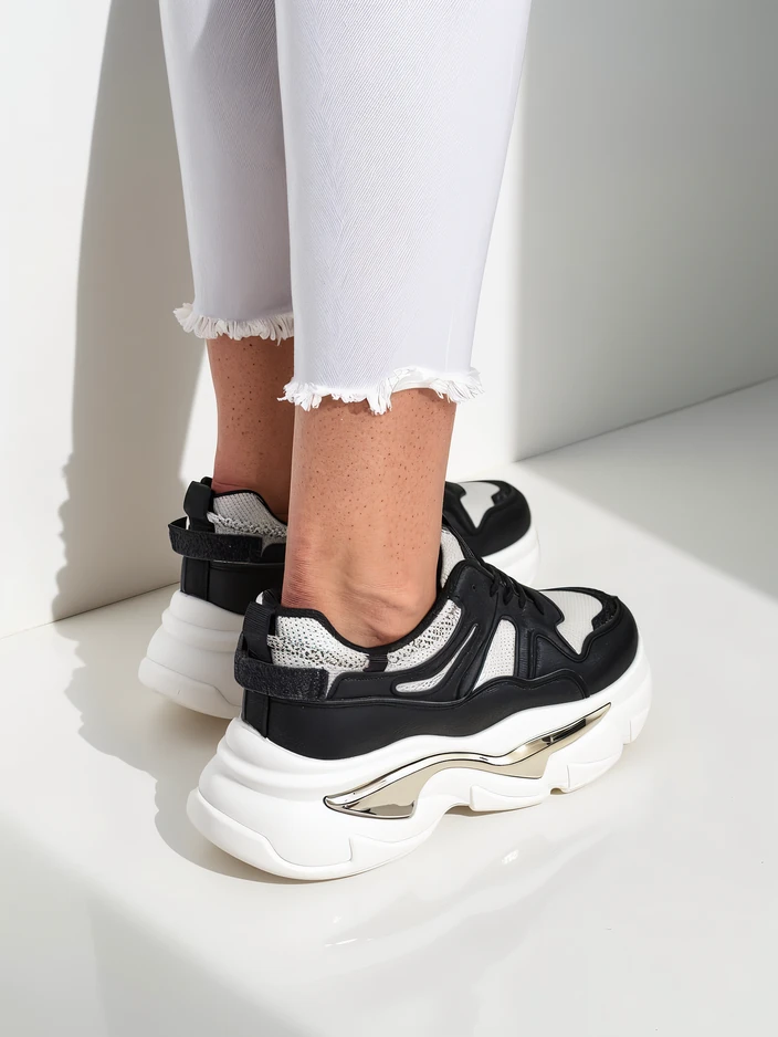 Женски маратонки Royalfashion на по-дебела подметка Lesalli