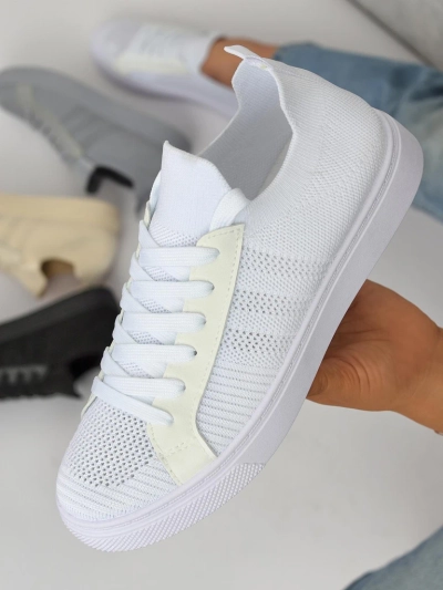 Aurelio Бели Текстилни Кецове от Еко Кожа на Плоска Платформа 2,5 см