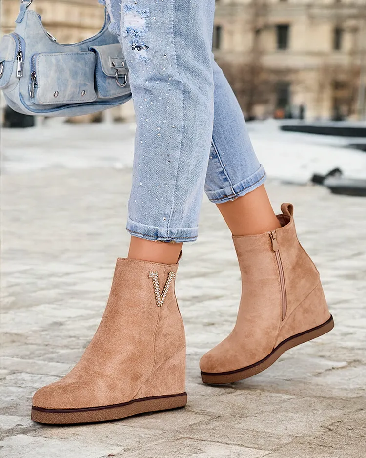 Royalfashion Дамски ботуши на токчета Nerias