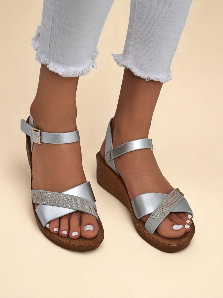 Royalfashion Дамски сандали на платформа с камъчета Allona