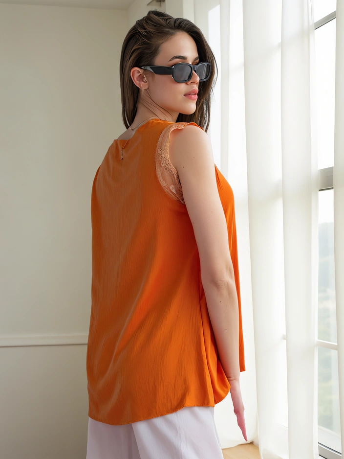 Royalfashion Дамска блуза без ръкави с дантела