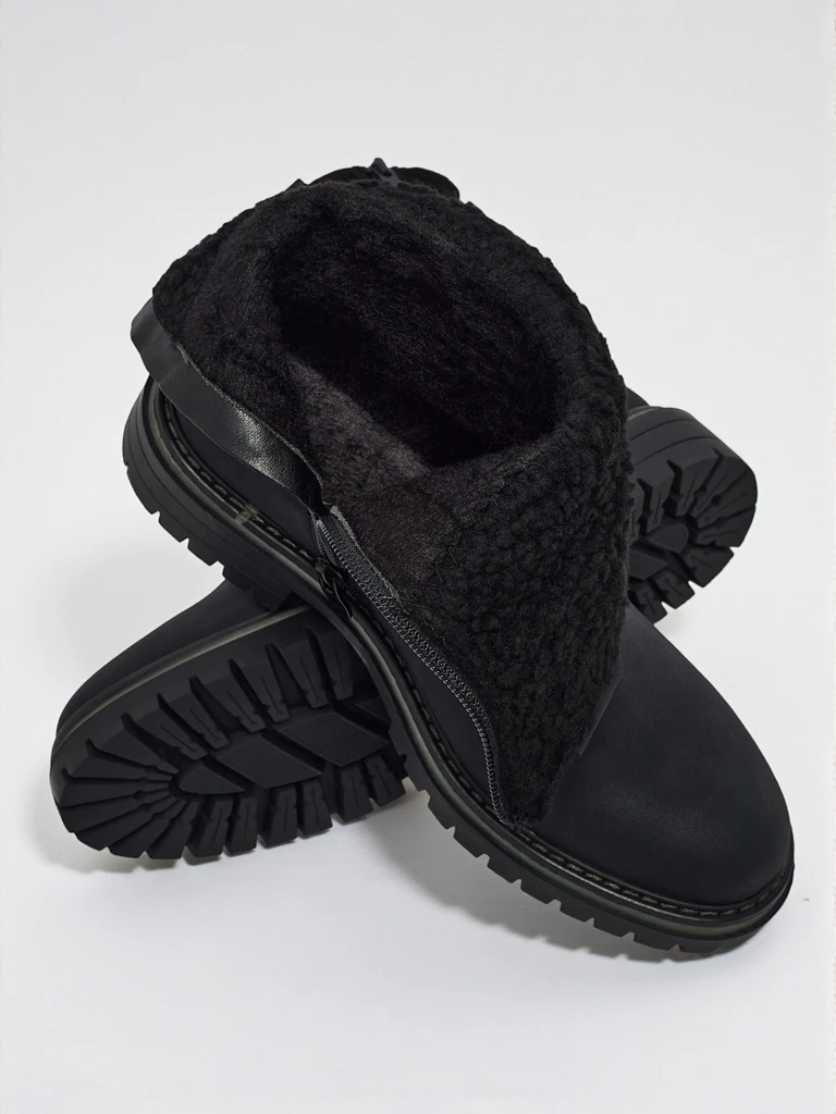 Wyższe botki damskie eko zamszowe Liora