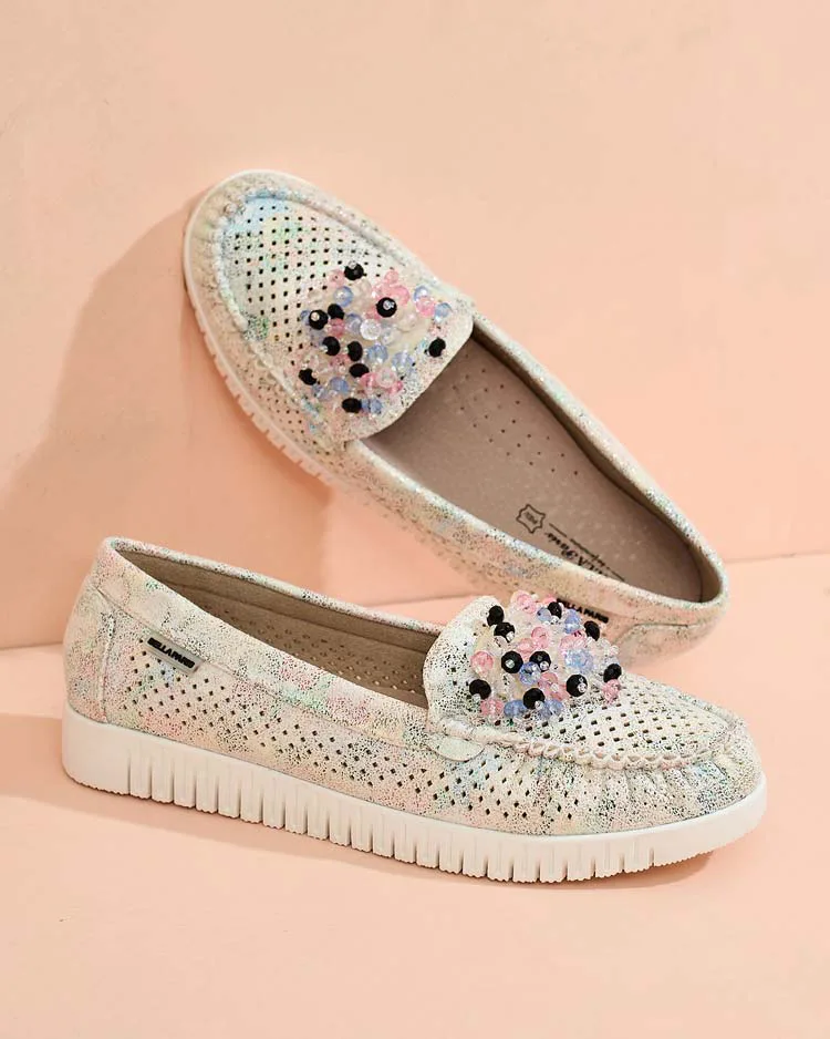 Royalfashion Дамски ажурни мокасини с мъниста Namis