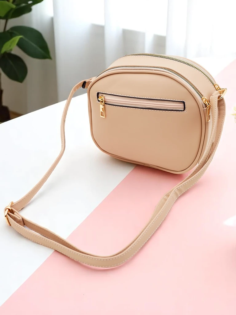 Royalfashion Малка дамска кръгла чанта от еко кожа Riva Circle