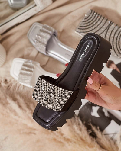 Czarne klapki damskie z cyrkoniami Emkoy- Obuwie