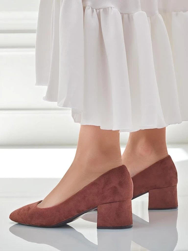 Aurelia Classico – Кафяви дамски велурени обувки на ток 4,5 см