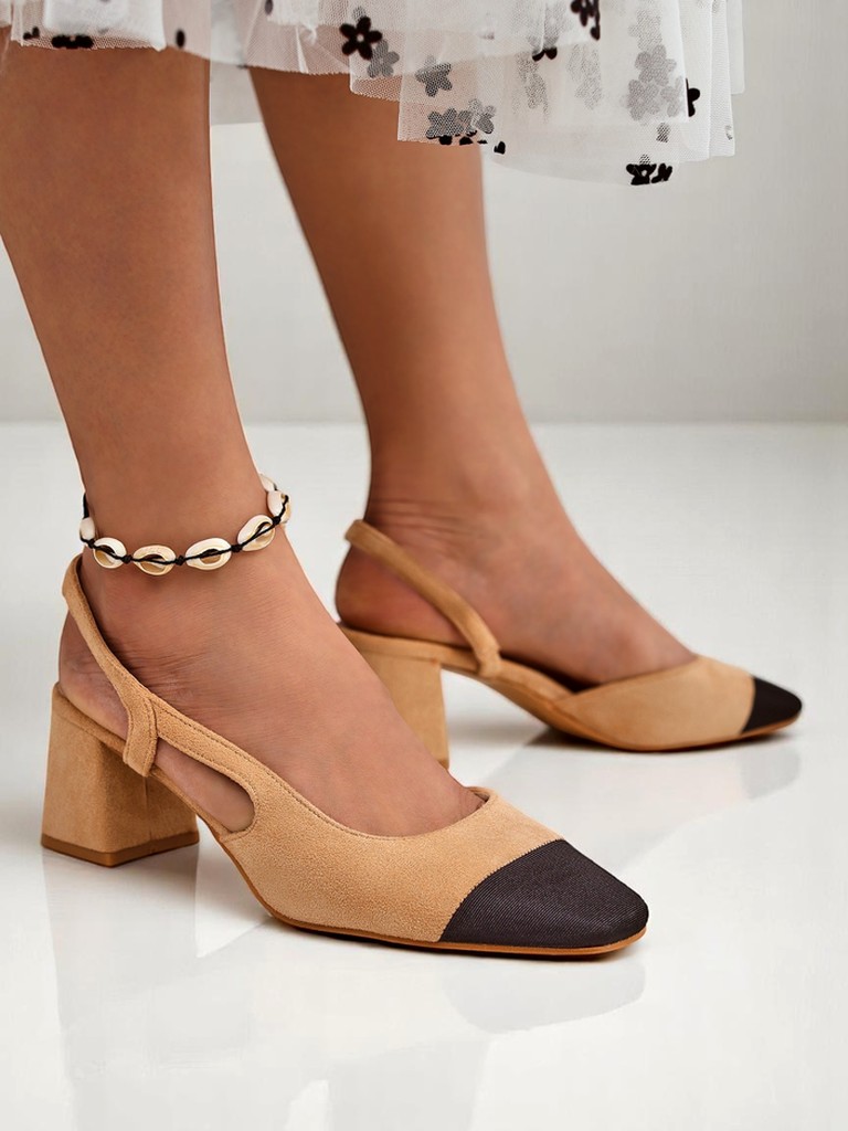 Royalfashion Дамски обувки на нисък ток с декоративен нос Eleganzo