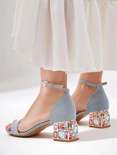 Дамски сандали Royalfashion с декоративни токчета Ballou