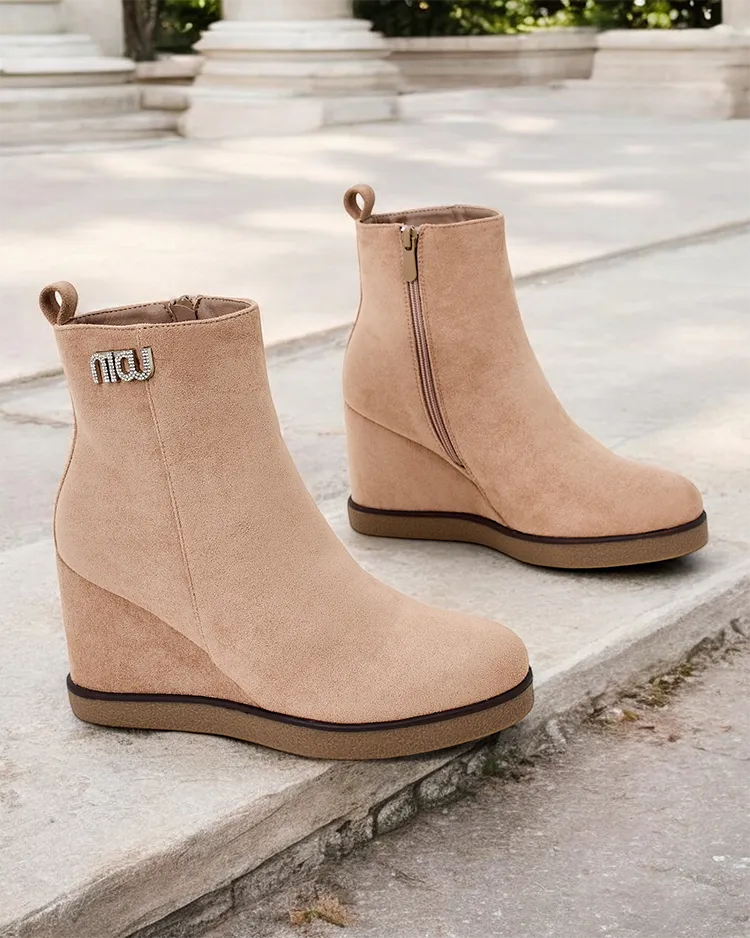 Royalfashion Дамски ботуши на котва Serda