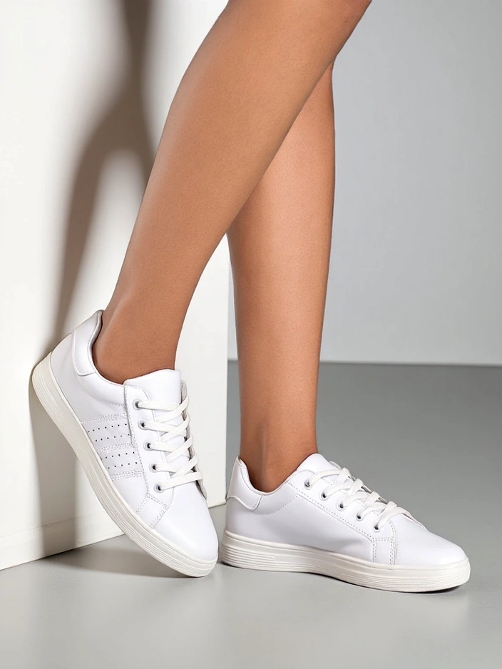 Royalfashion Дамски спортни обувки с дантела Fogod