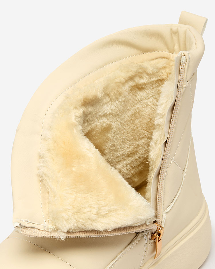 Royalfashion Бежови дамски ботуши a'la snow boots Kacecica