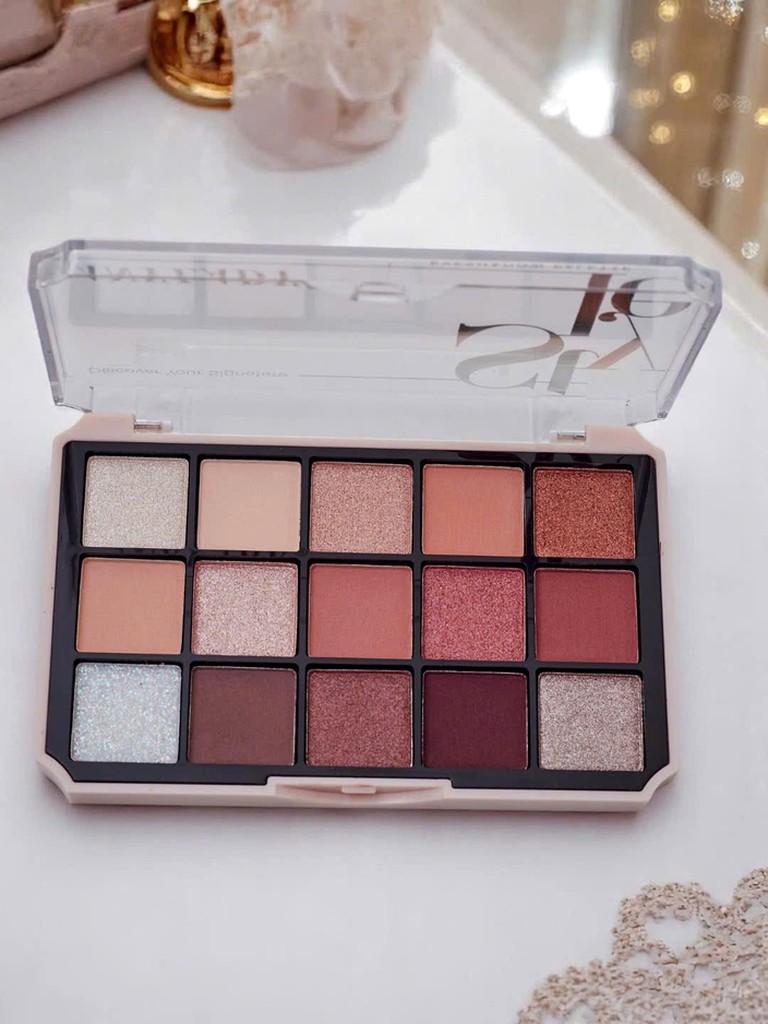 ANYLADY Палитра от 15 сенки за очи с блясък и мат Ruby Glamour