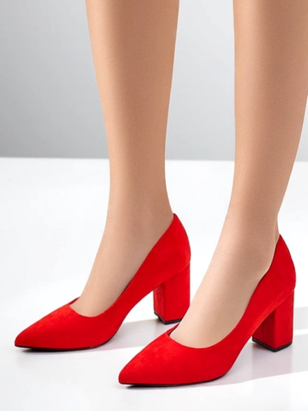 Royalfashion Дамски помпи от еко велур Ugandes