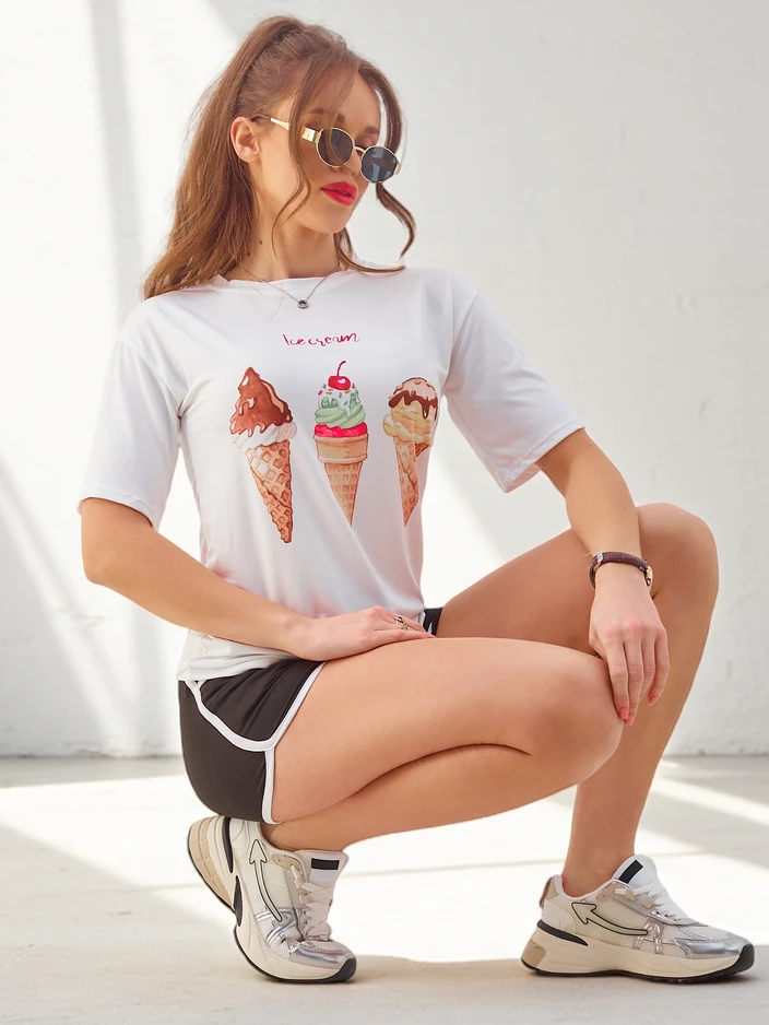 Royalfashion Дамски спортен комплект с тениска и шорти Ice Cream