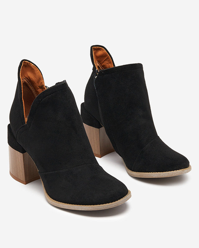 Черни дамски боти с изрези Encura - Обувки