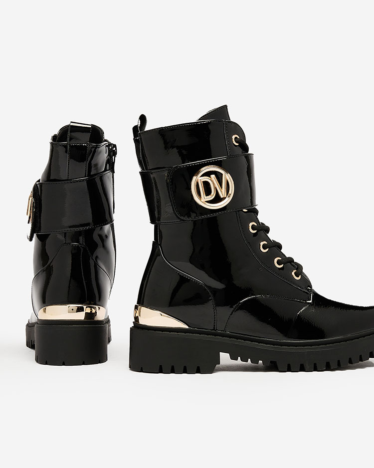 Royalfashion Дамски лакирани ботуши тип "багер" в черно Simbeba