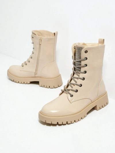 Лакирани дамски боти с връзки Fjorra