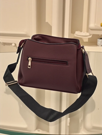 Малка дамска чанта от еко кожа Novaria