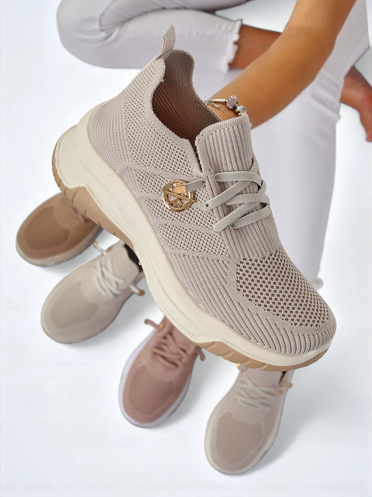 Дамски маратонки Royalfashion Selene – удобни бели обувки на равна подметка