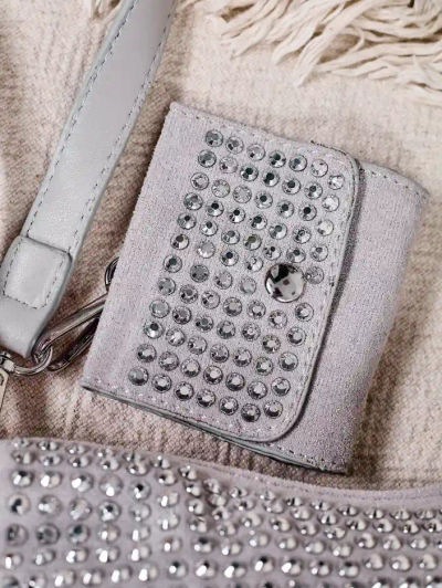 Royalfashion Малка дамска чанта с шипове