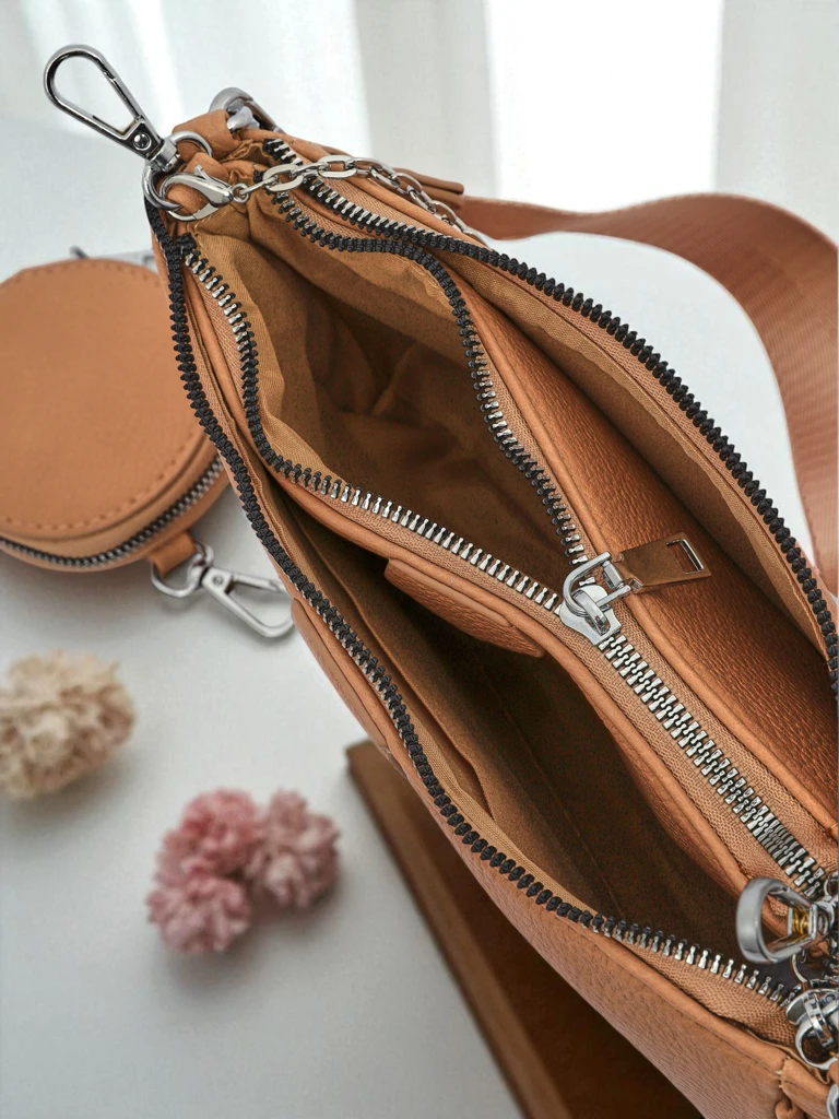 Дамска чанта Aurora Multi от еко кожа, светлокафява, верижка, цип