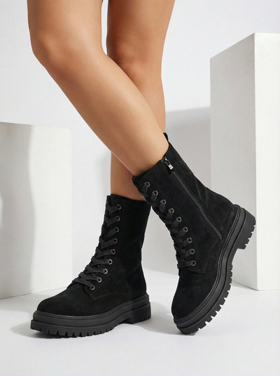 Дамски еко велурени боти тип работнически Molistea