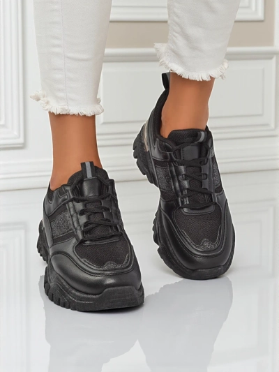 Дамски сникърси Arete Nero на равна подметка от екологична кожа