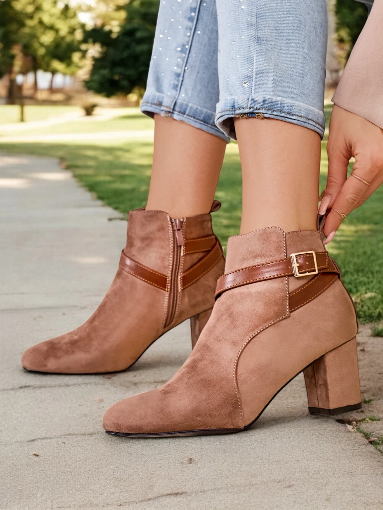 Дамски големи глезенови боти с плътен ток на Royalfashion Eloron