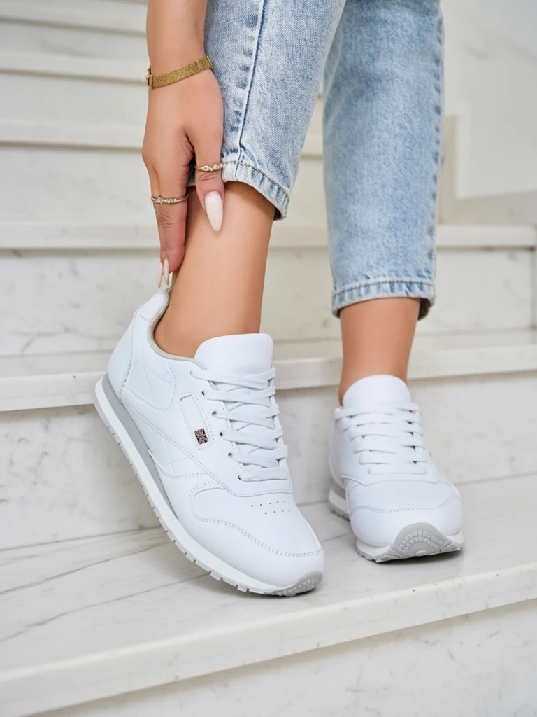 Маратонки Atelier Bianca - Класически бели дамски обувки