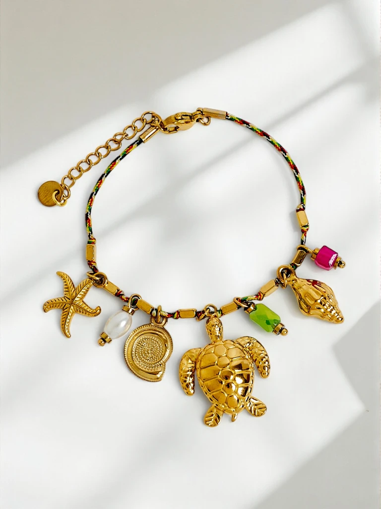 Позлатена гривна Aphrodite Maretta с морски висулки и перла