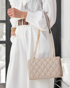 светлокафяв