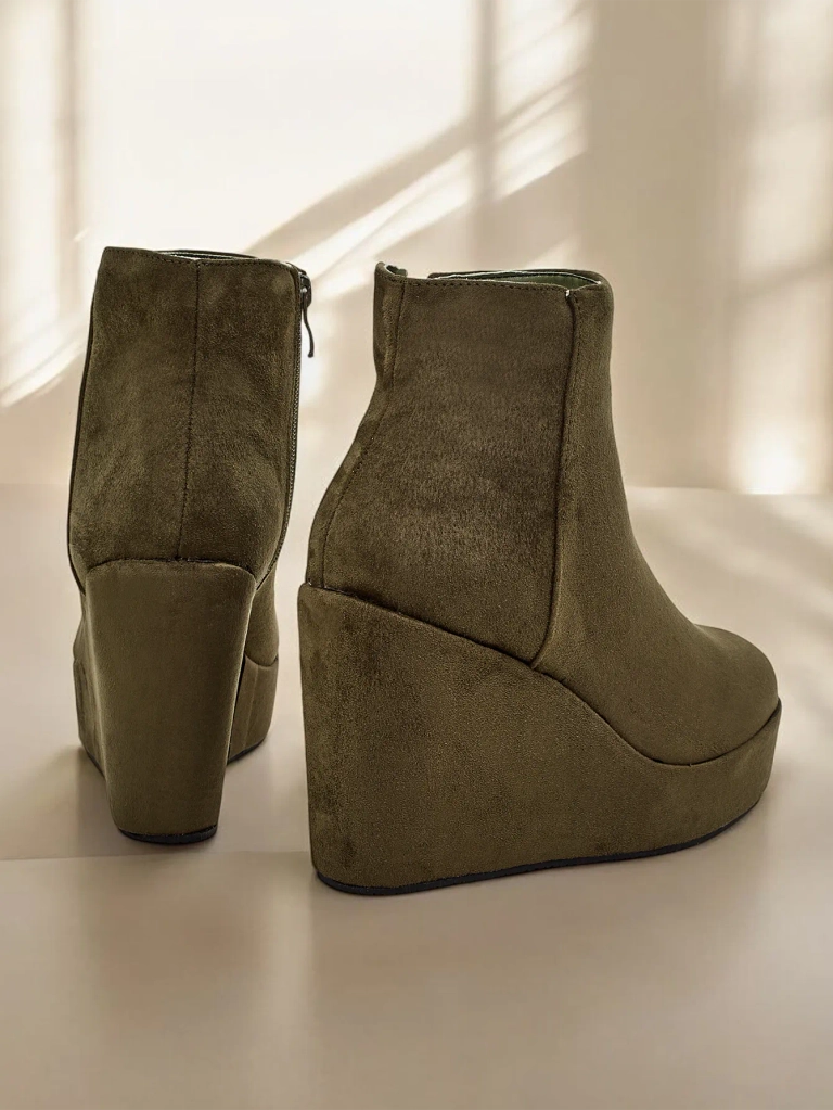 Дамски боти на килце Royalfashion Sieffa