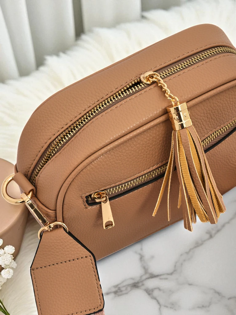 Royalfashion Малка дамска чанта от еко кожа с цветна каишка Kovi Lace