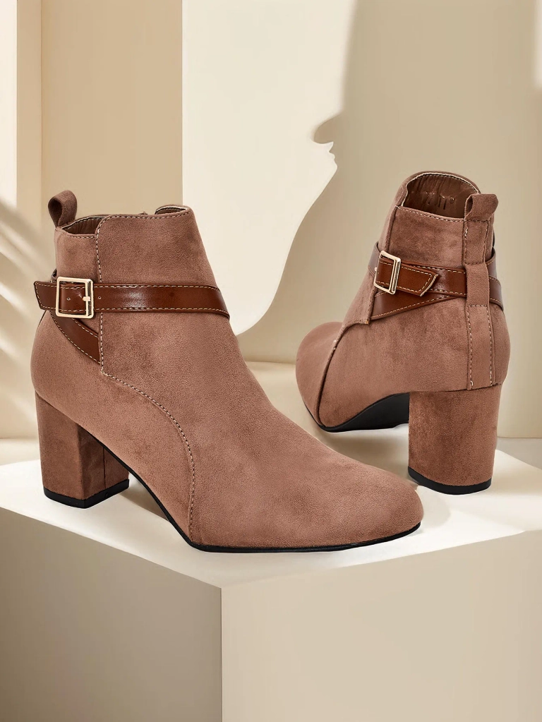 Дамски големи глезенови боти с плътен ток на Royalfashion Eloron